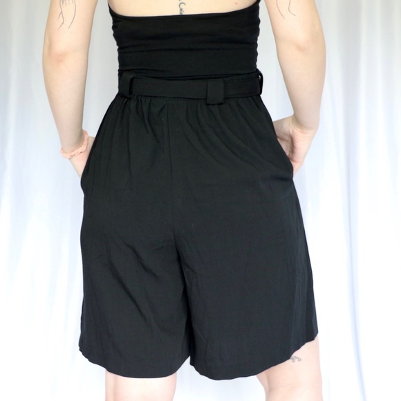 Vintage 80s/90s High Waist Belted Shorts - Picture 2 of 5